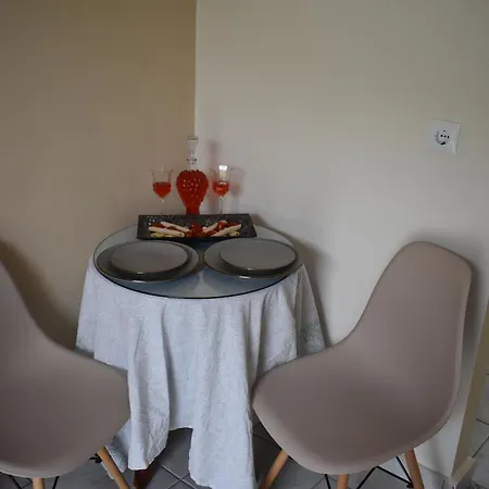 Kostas Apartmán Vitaládes