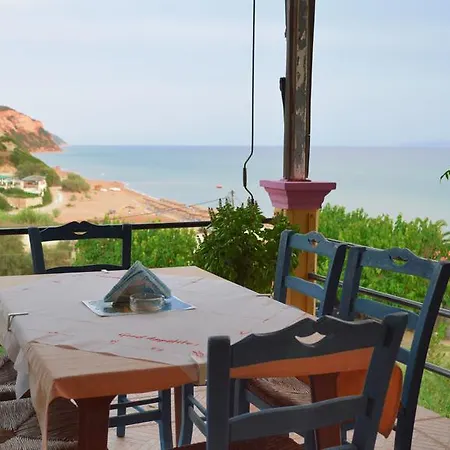 Kostas Apartment Vitaládes