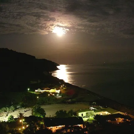 Kostas Apartment Vitaládes